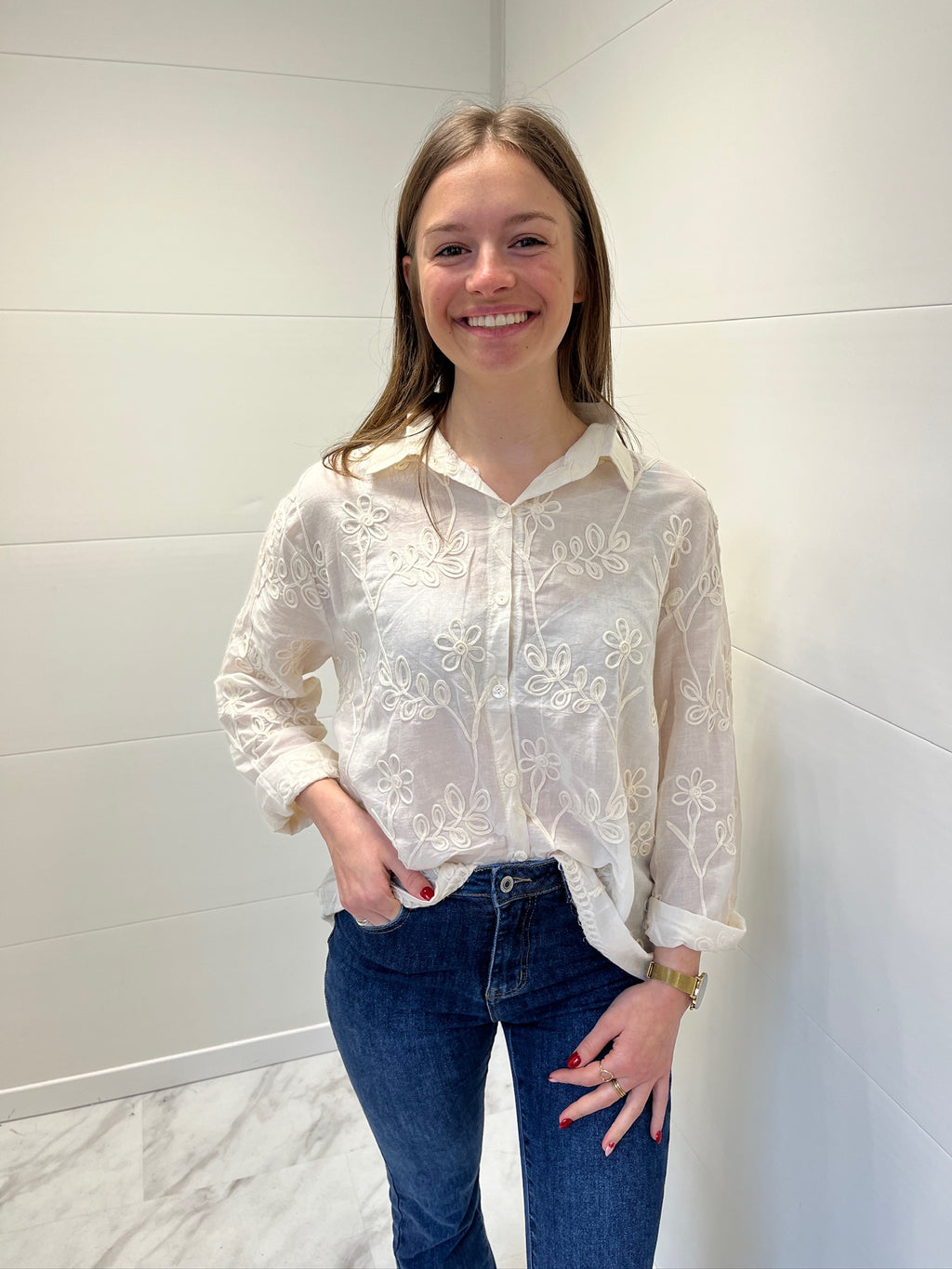 Chemisier écru à broderie