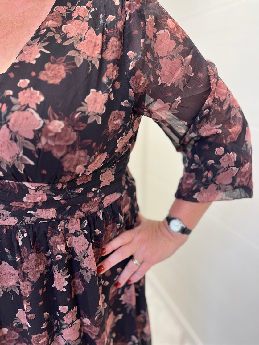 Robe longue fleurie rose