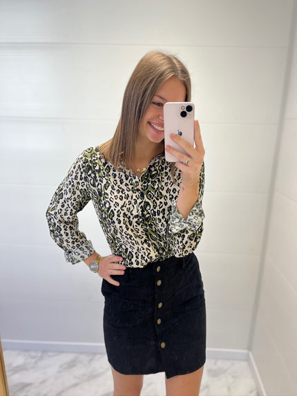 Chemisier écru à motif léopard kaki