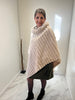 Poncho beige à col montant