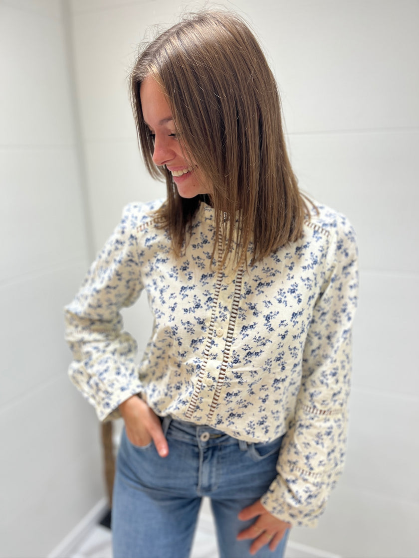 Blouse écru à motif marine