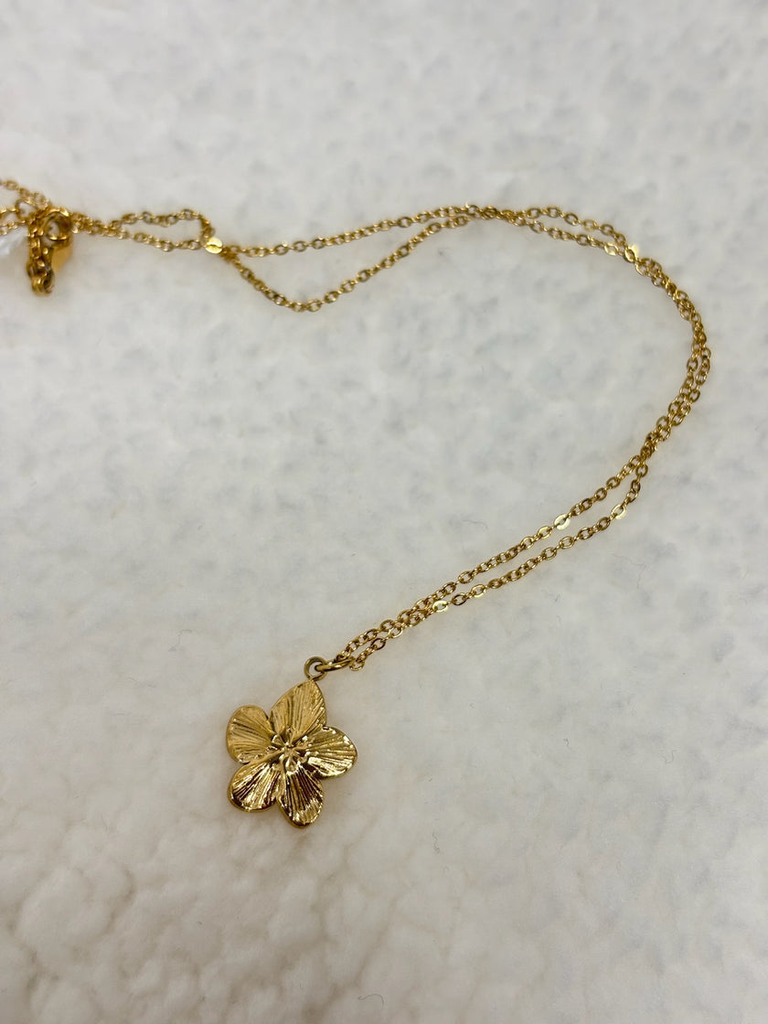 Collier fleur