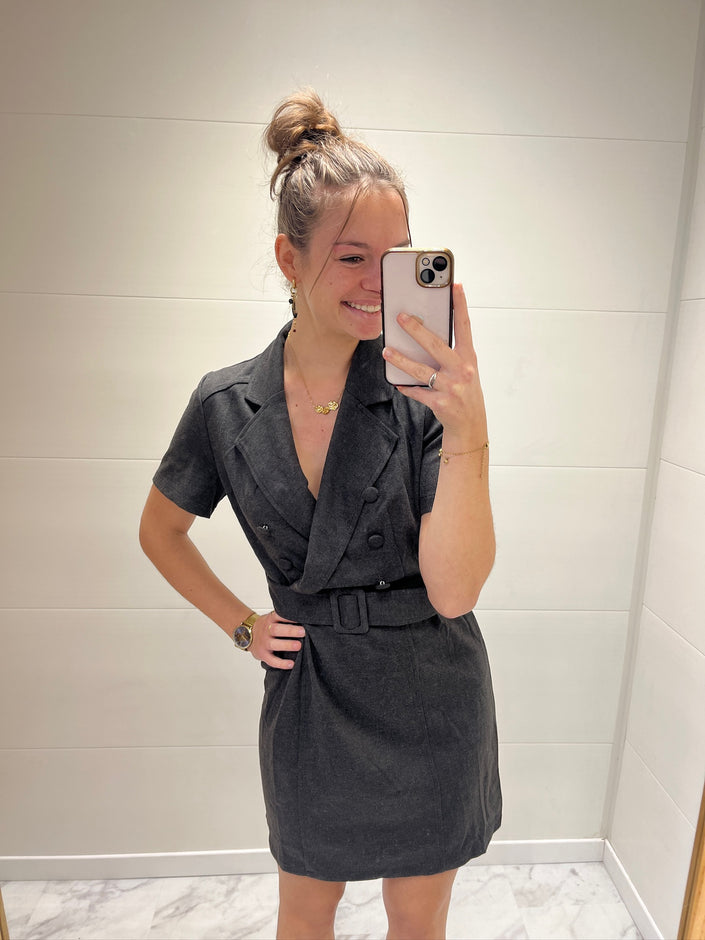 Robe courte grise