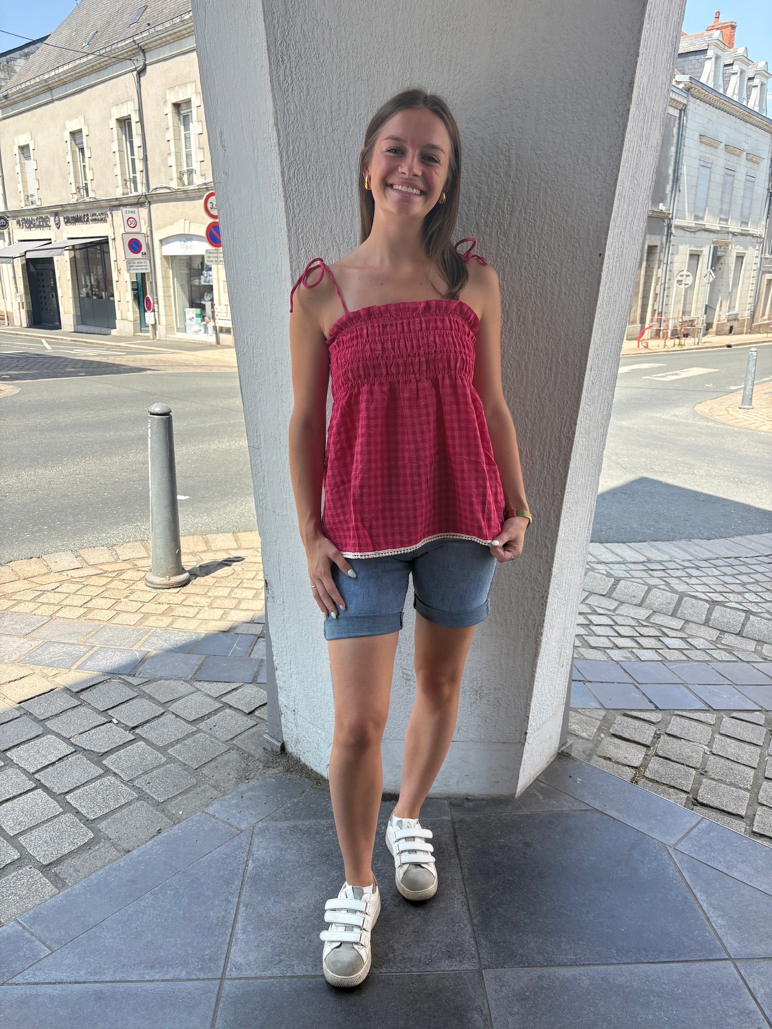 Top Alivia