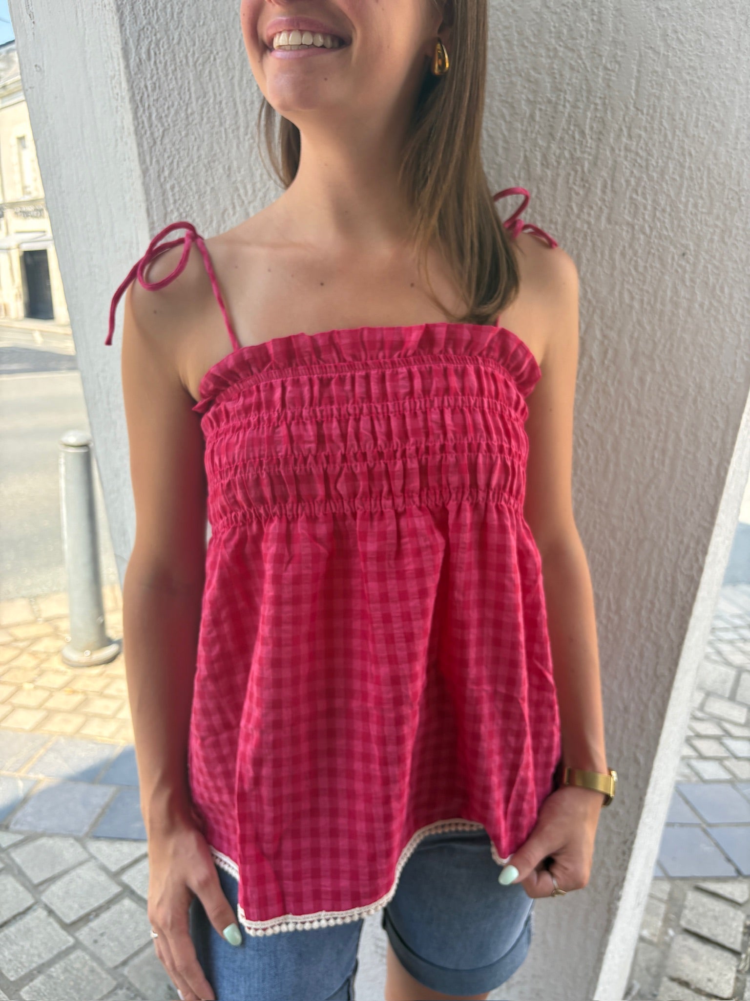 Top Alivia