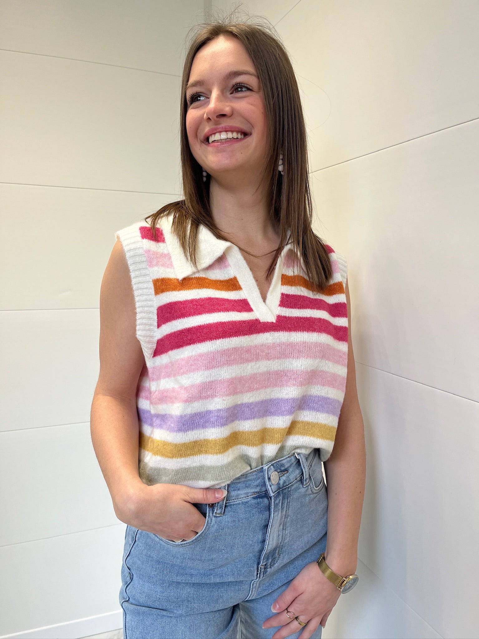 Pull sans manches à rayures