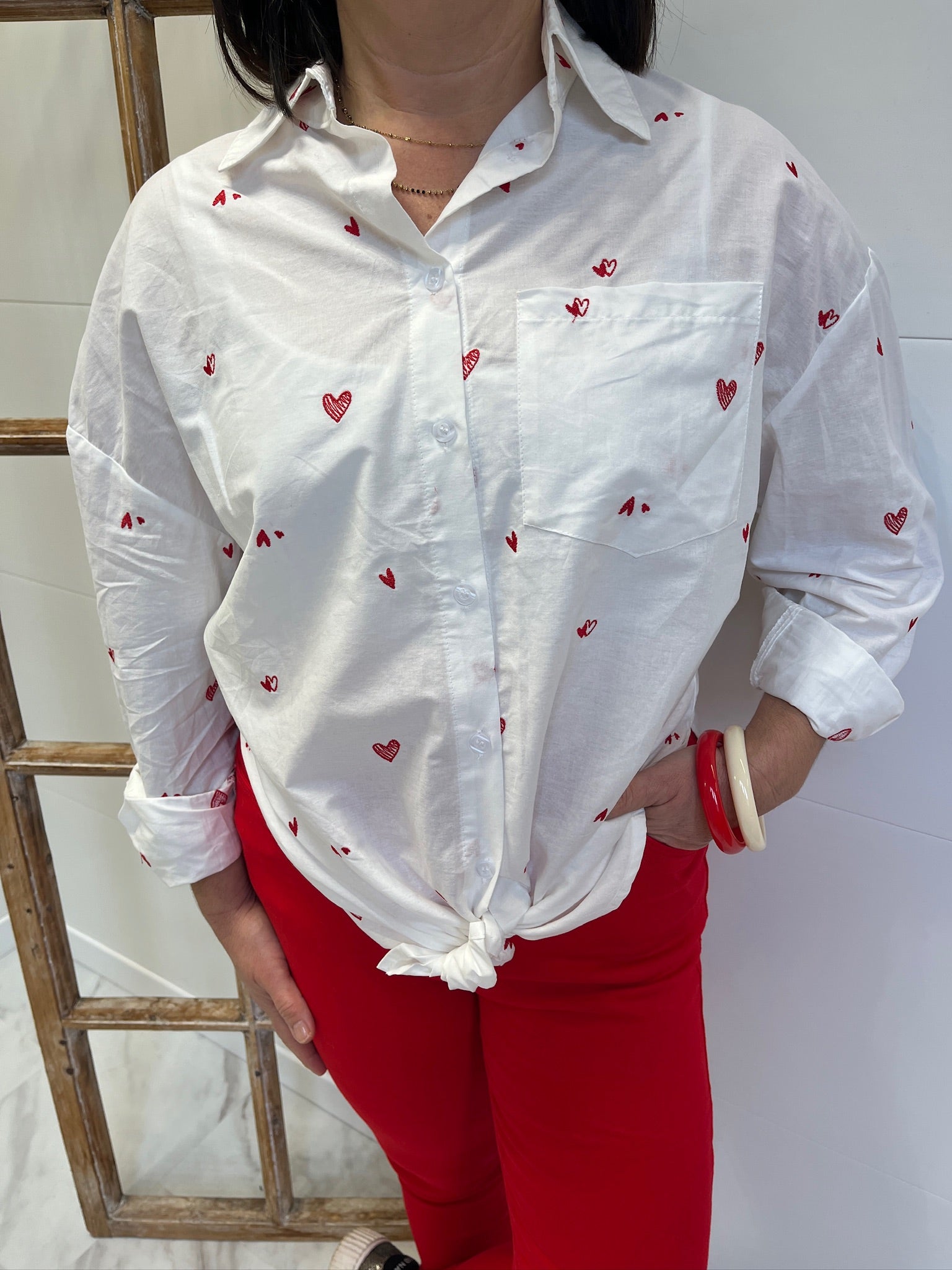Chemise blanche à cœur
